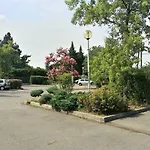 Les Elfes - Avec Entree Autonome, Clim Neuve, Jardin, Parking Prive & Gourmandises Offertes ! -