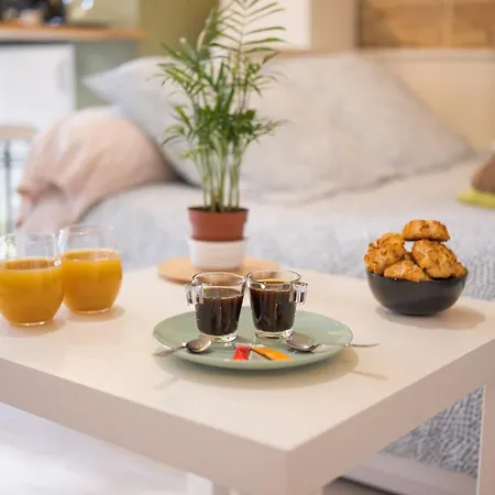 Les Elfes - Avec Entree Autonome, Clim Neuve, Jardin, Parking Prive & Gourmandises Offertes ! - *