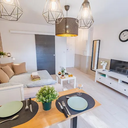 Lägenhet Les Elfes - Avec Entree Autonome, Clim Neuve, Jardin, Parking Prive & Gourmandises Offertes ! -